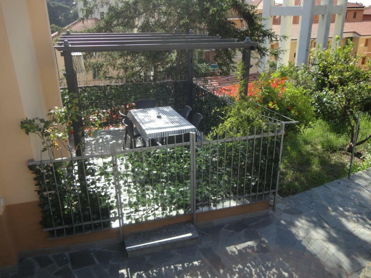 Varazze Apartment Екстериор снимка